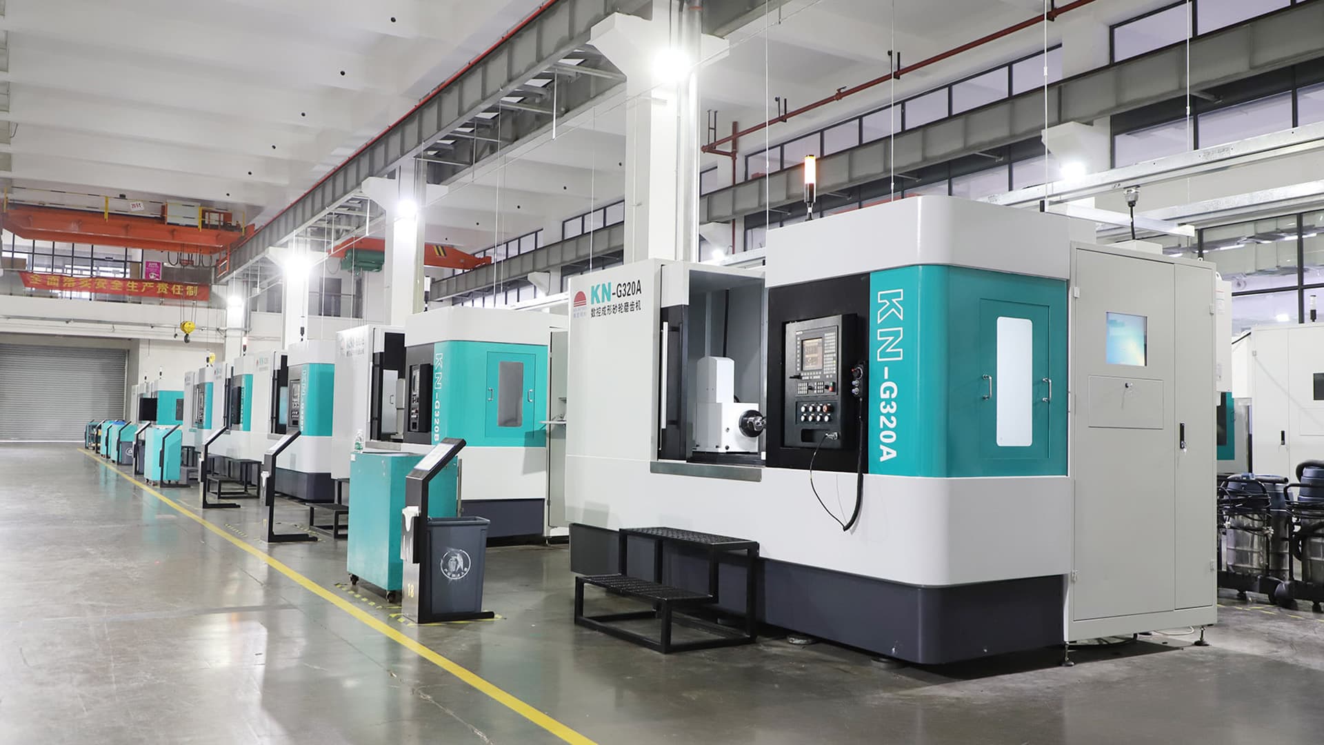 Gear machining workshop image for Luoyang Proshine Gears.